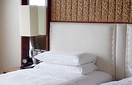 Deluxe King Room with River View