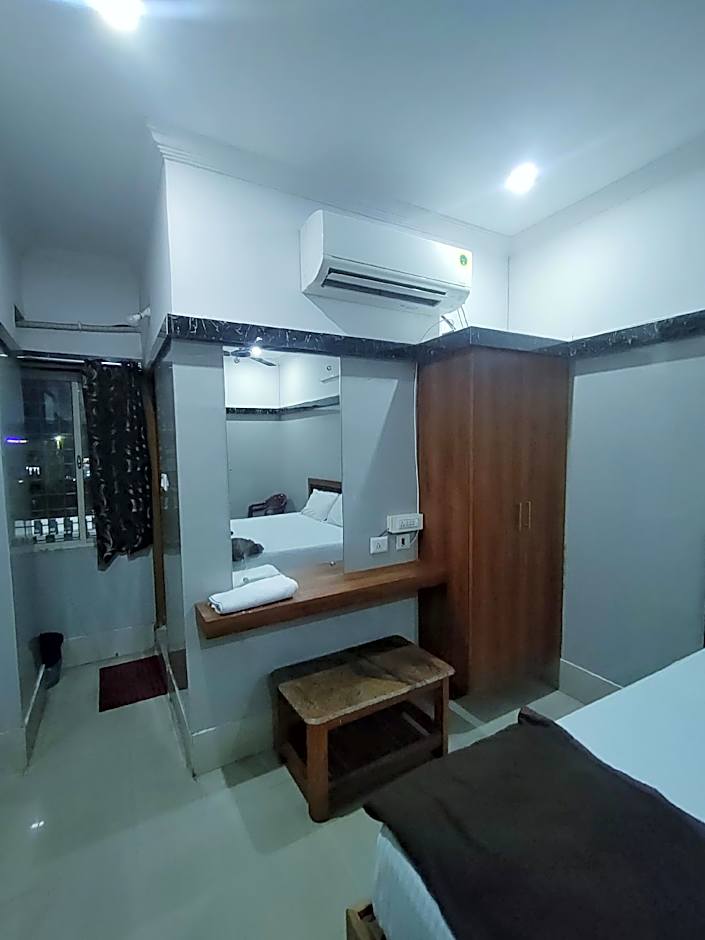 Hotel Govind Heights