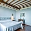 ISA-Holiday-Home with swimming-pool in San Gimignano, apartments with air conditioning and private outdoor area