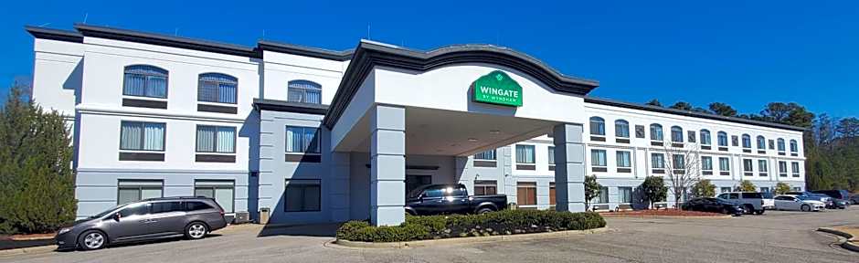 Spark by Hilton Tupelo