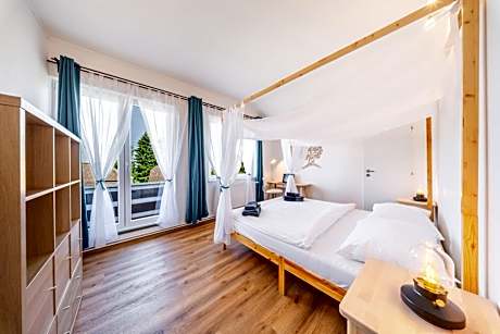 Three-Bedroom Deluxe Apartment