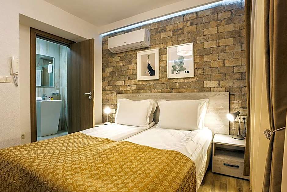 Sofia Place Hotel by HMG