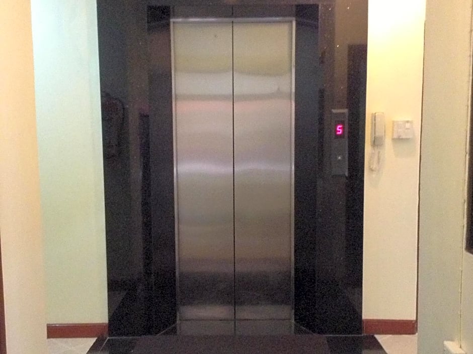 Sea Front Home Boutique - Patong Beach