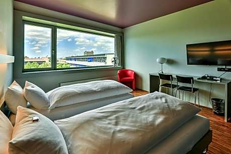 Design Twin Room