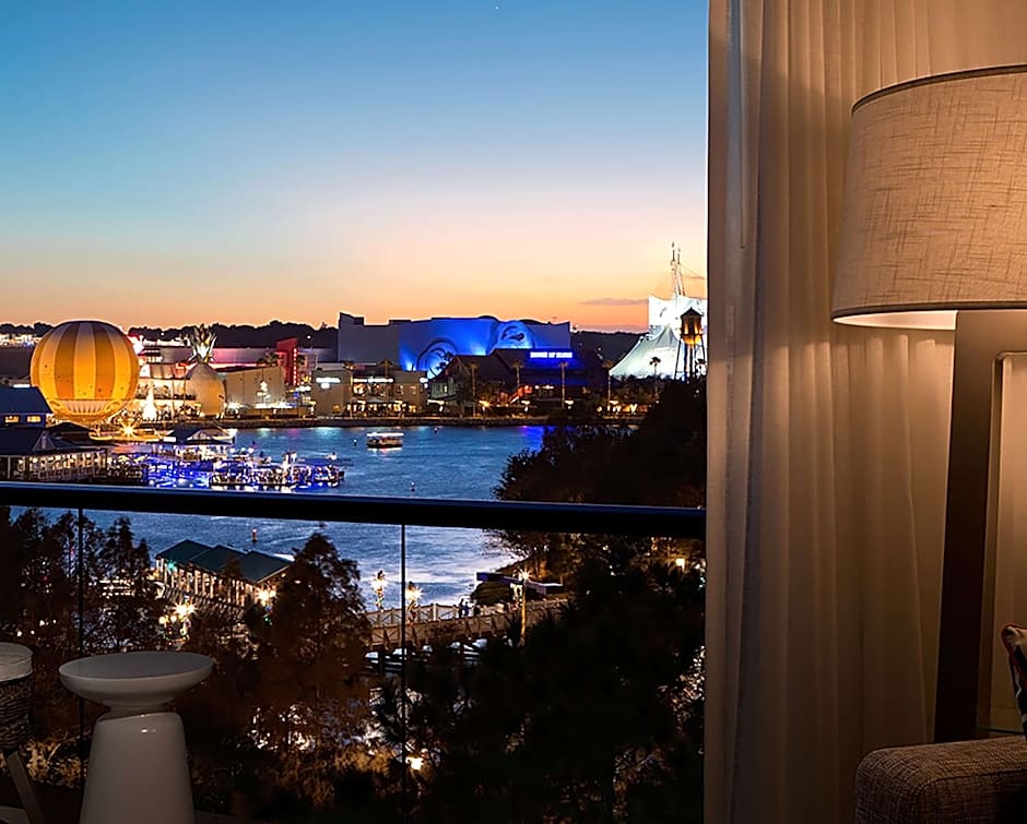 Hilton Orlando Buena Vista Palace Disney Springs Area