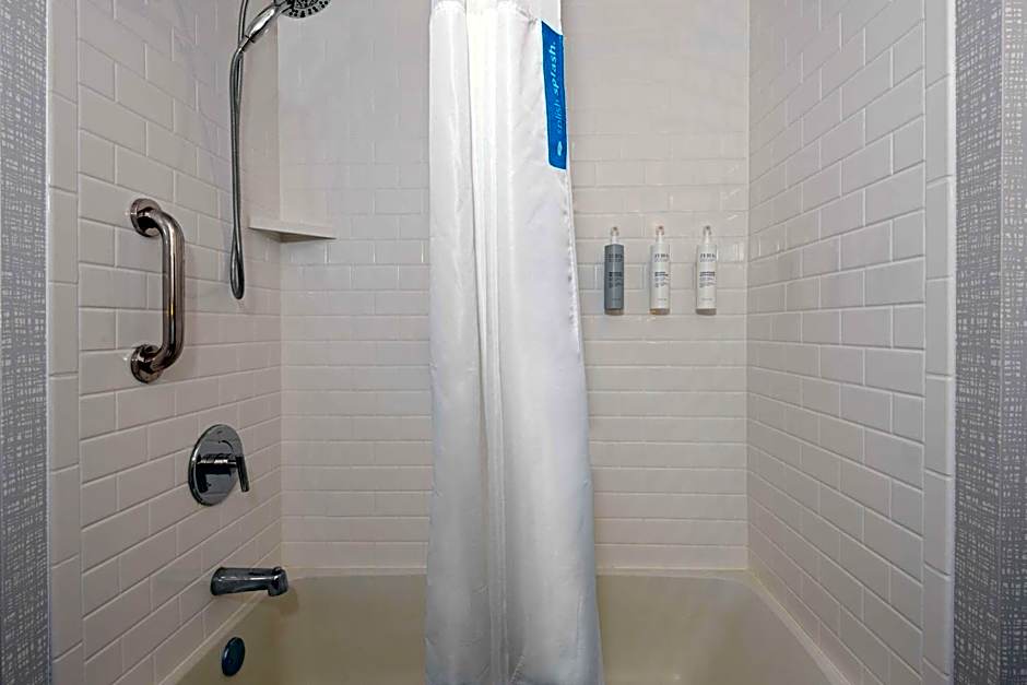 Hampton Inn By Hilton & Suites Cleveland-Beachwood