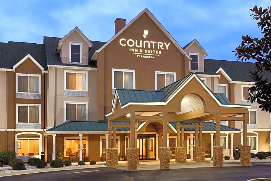 Country Inn & Suites by Radisson, Savannah I-95 North, GA