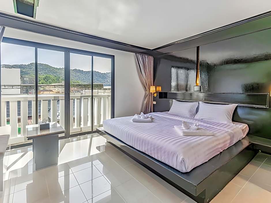 Rattana Karon Beach Hotel