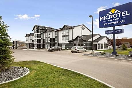 Microtel Inn & Suites by Wyndham Blackfalds Red Deer North