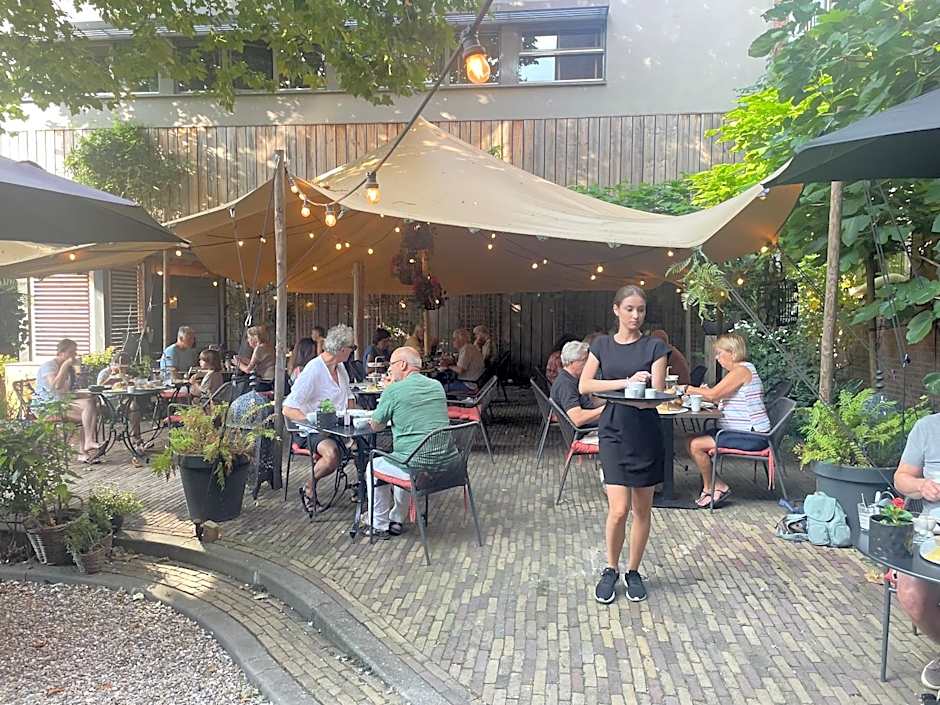 The Roosevelt Apartments