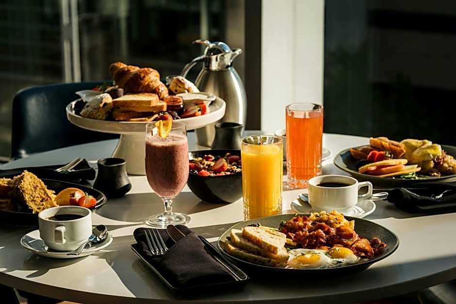 Montreal Airport Marriott In-Terminal Hotel