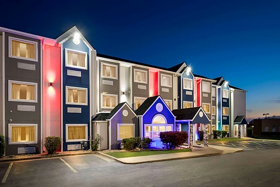 Microtel Inn & Suites by Wyndham Tulsa  Catoosa/Route 66