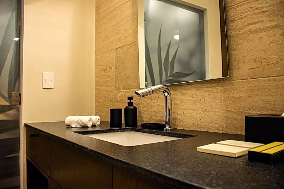 Casa Continental Hotel Boutique & Suites - Adults Only