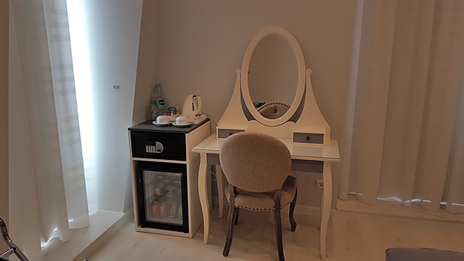 Grande Pensao Residencial Alcobia