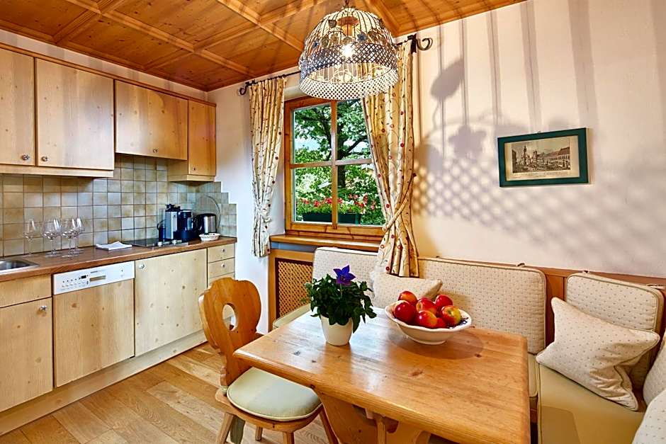 Landsitz Römerhof - Hotel Apartments