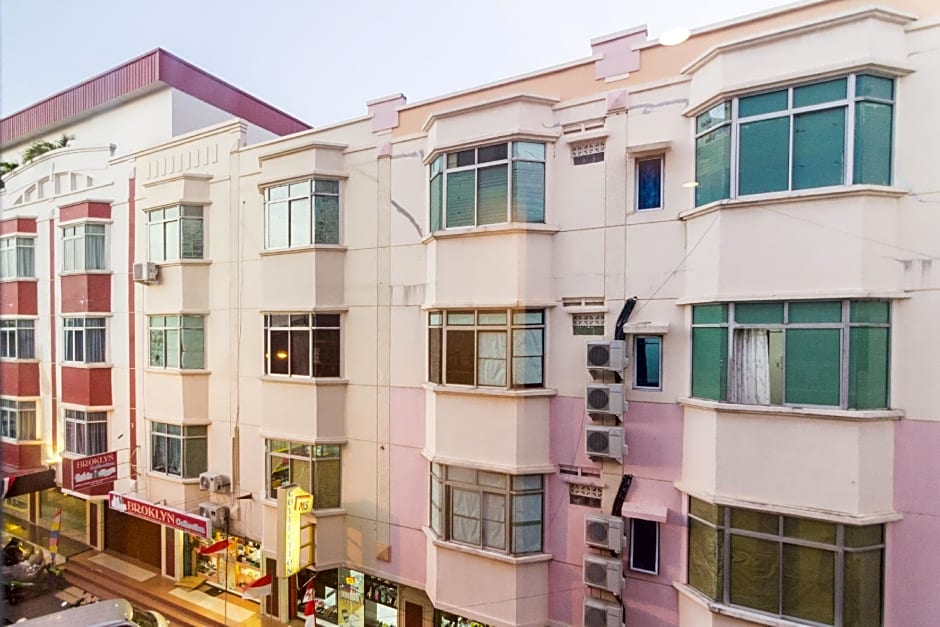 Lovina Inn Nagoya Batam