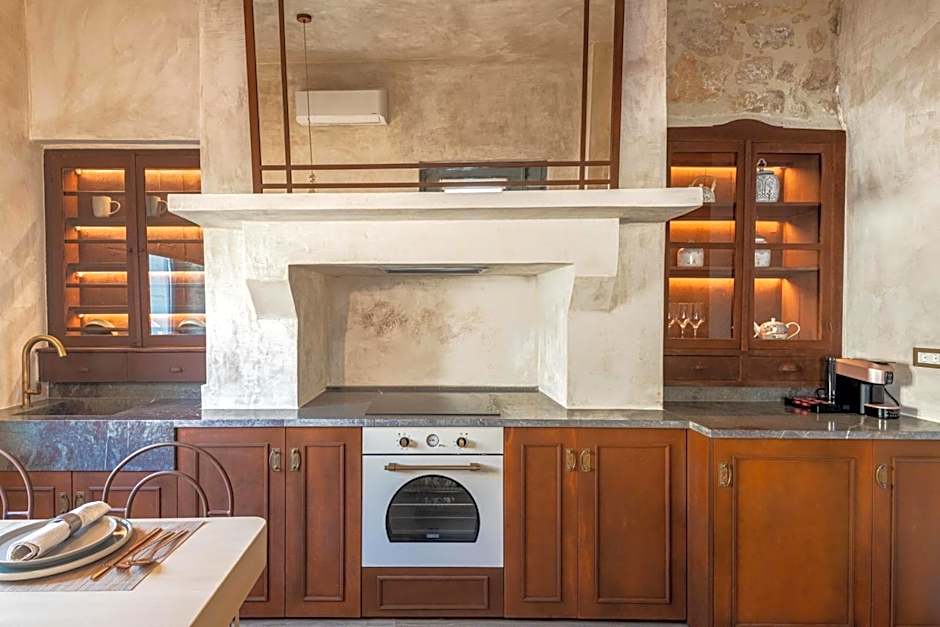 Inotropes Boutique Suites - Adults Only