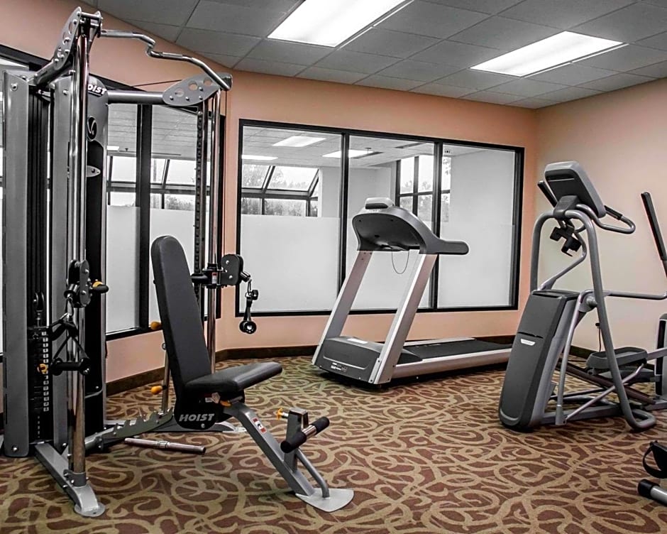 Comfort Inn & Suites Watertown