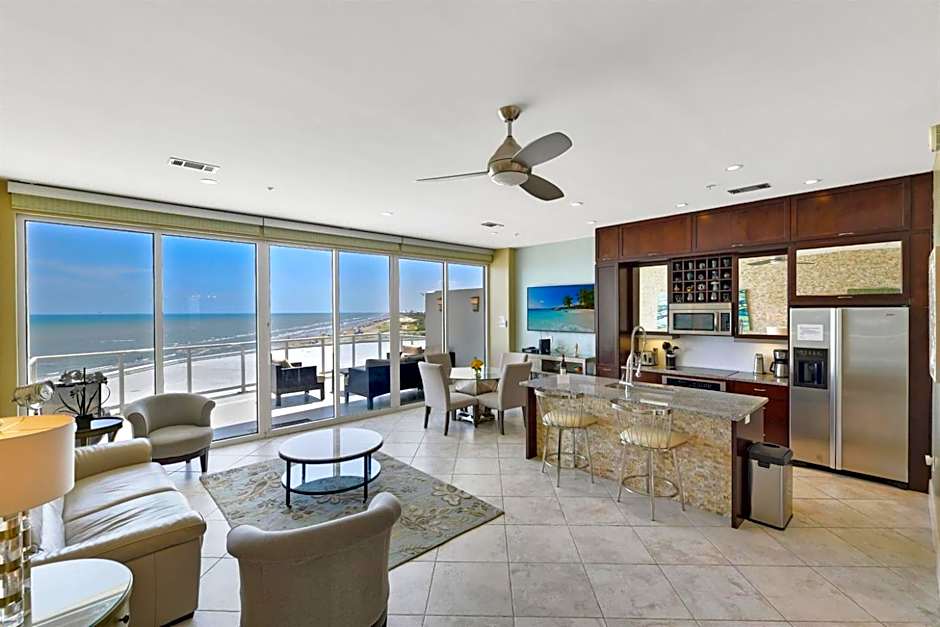 XL Terrace, Lazy River, I-O Pools, Game Room, Spa, Beach, Luxury 2-2 Penthouse!