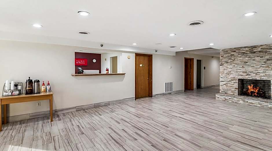 Red Roof Inn Cadiz