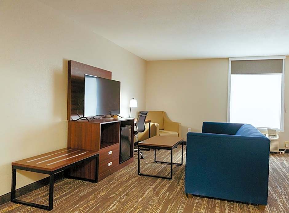 Clarion Pointe - Dillard near Blue Ridge Mountains