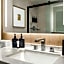Sheraton Suites Chicago O'Hare