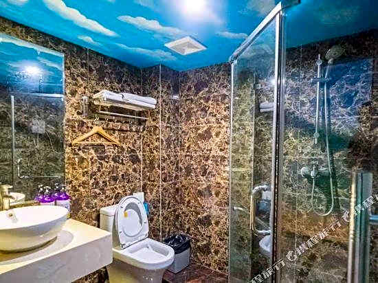 Feiyu Hotel (Guangzhou Zhujiang New Town Wuyangcun Subway Station)