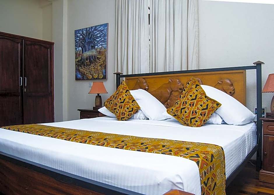 Coconut Grove Regency Hotel