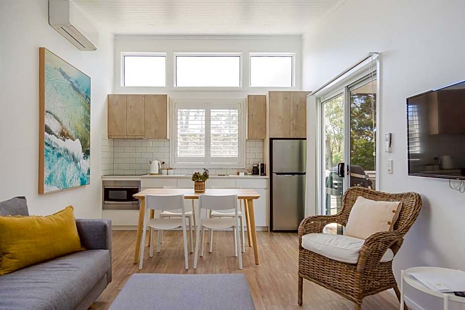 Surfside Cudmirrah Beach