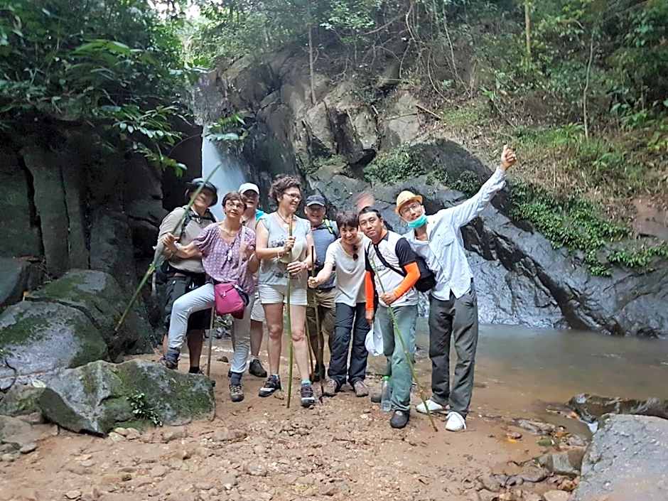 Hill Tribe Art House (Lahu & Akha Homestay)