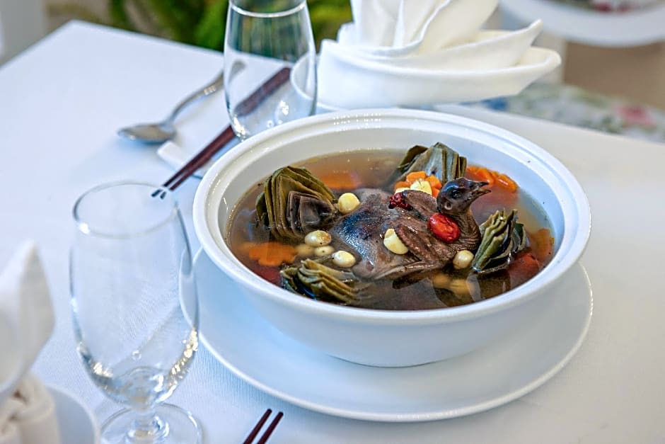 Dalat De Charme Village