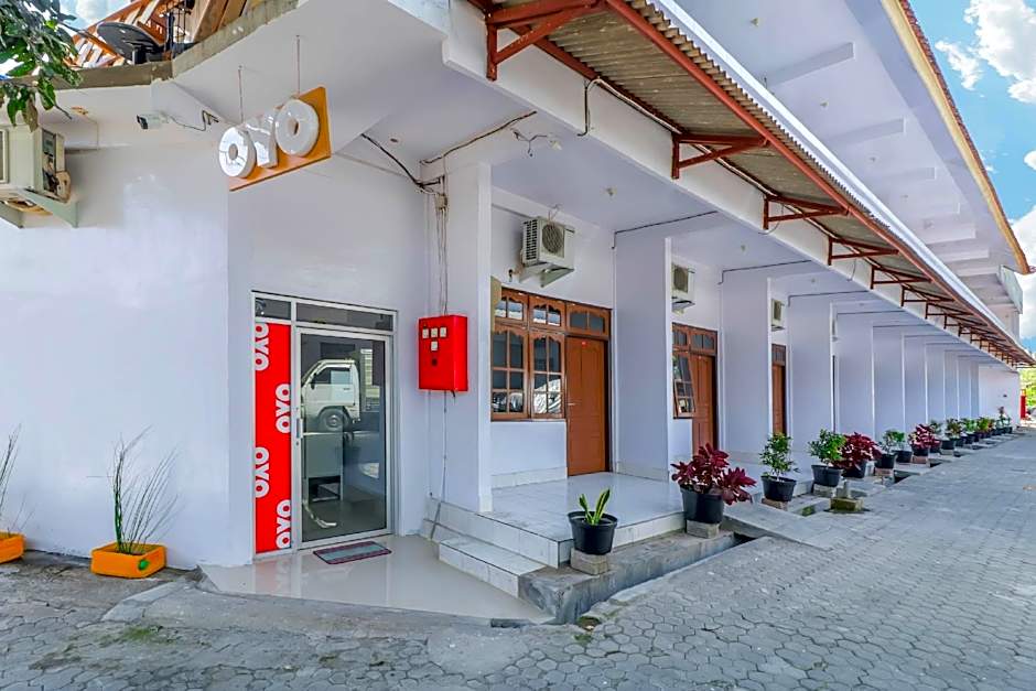 SUPER OYO 1356 Gusti Residence