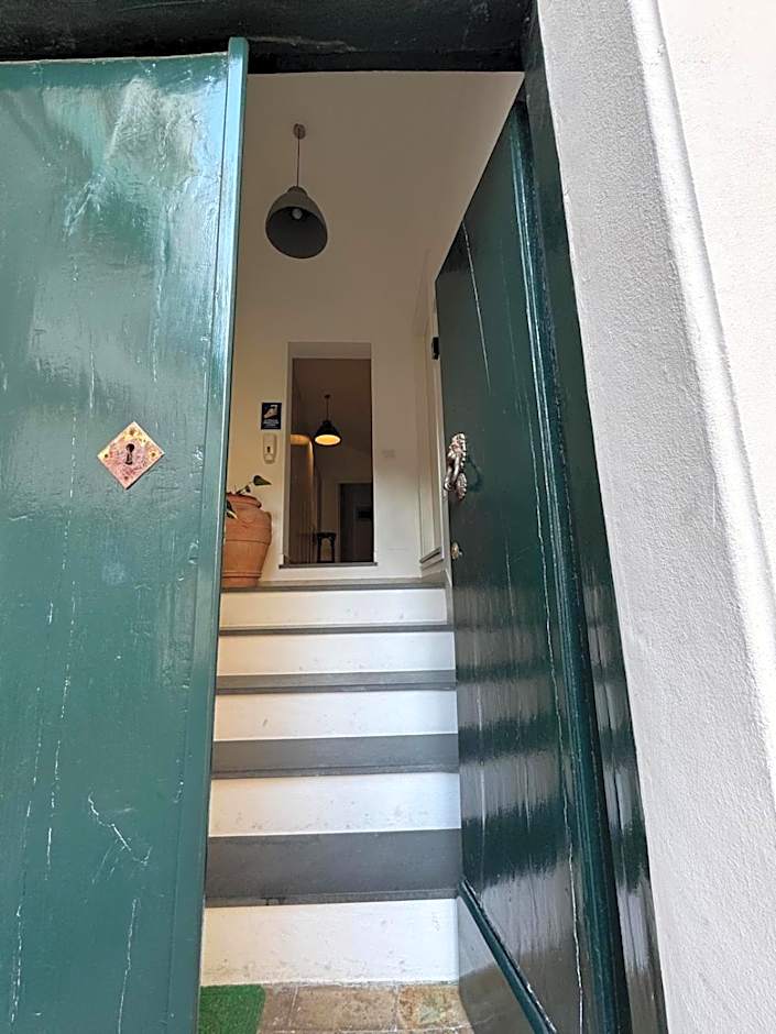 Casa Costanza