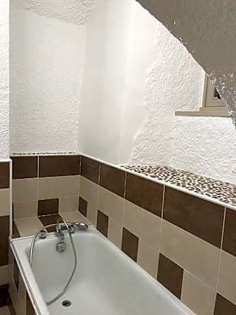 Double ou Twin-Supérieure-Salle de bain-Vue sur la cour