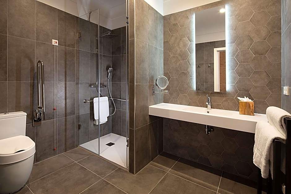 Atocha Hotel Madrid, Tapestry Collection by Hilton