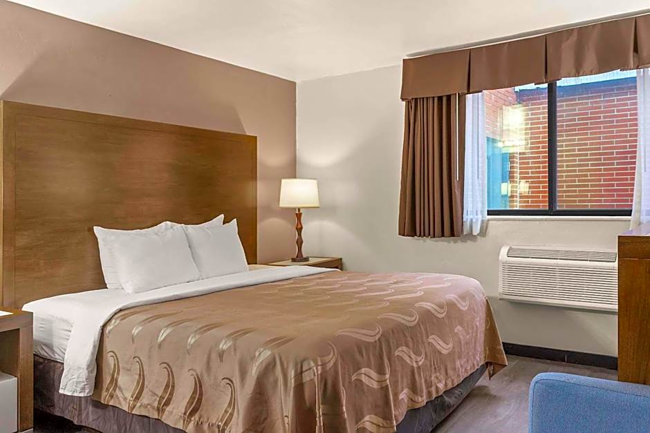 Quality Inn & Suites Downtown