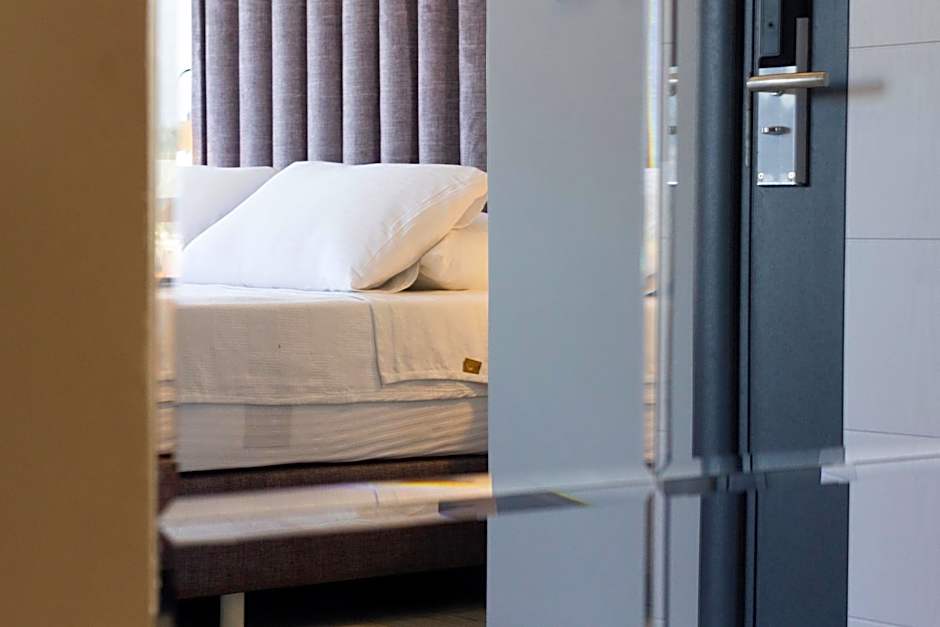 L'opera Deluxe Hotel