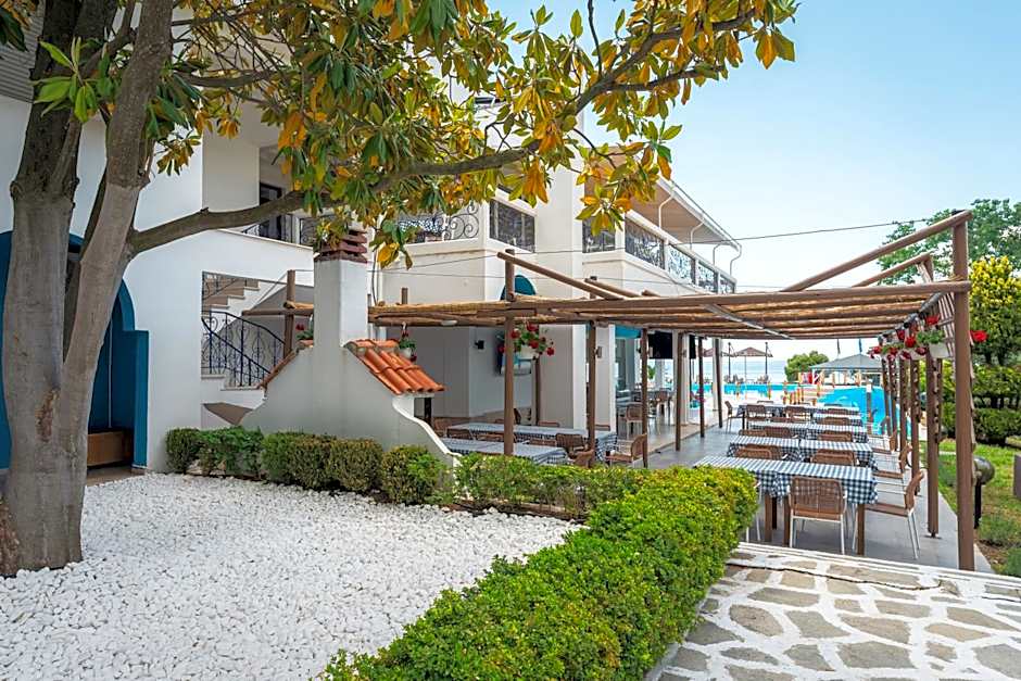Kamari Beach Hotel