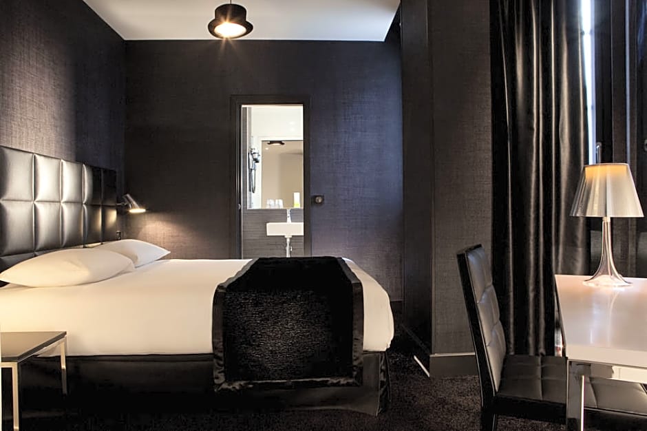 First Hotel Paris Tour Eiffel