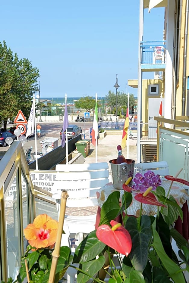 Hotel Embassy