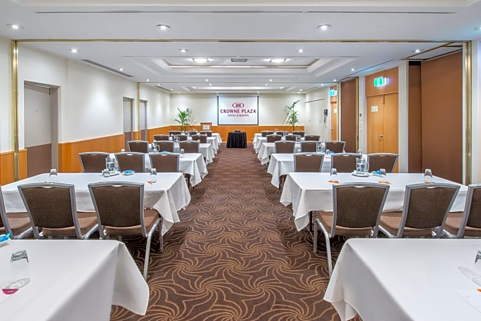 Crowne Plaza Perth