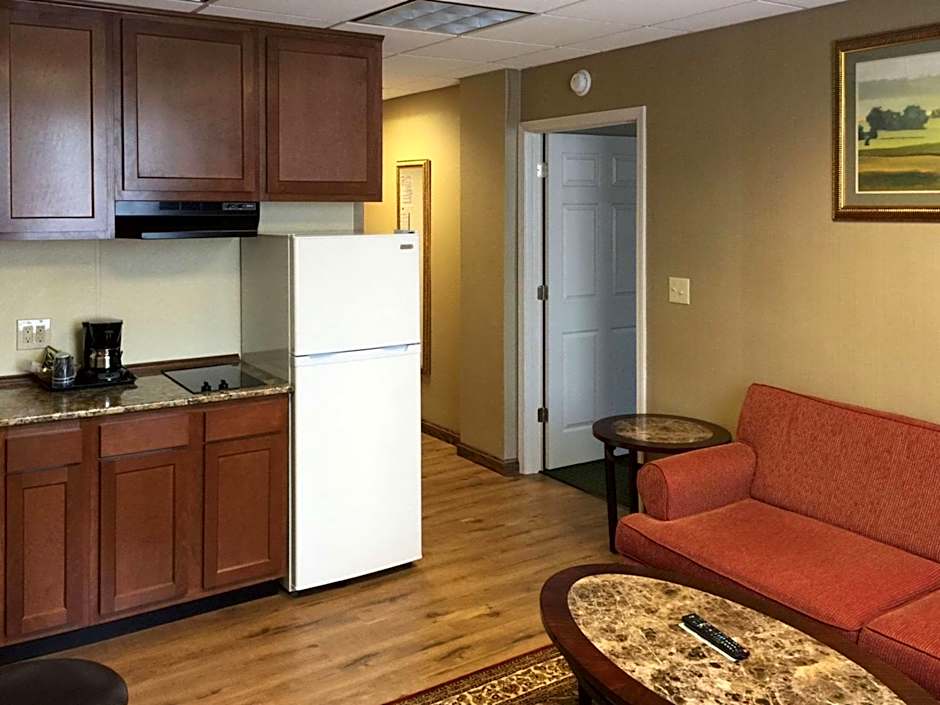 Quality Inn & Conference Center Franklin Downtown