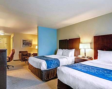 2 Queen Beds Nonsmoking Accessible