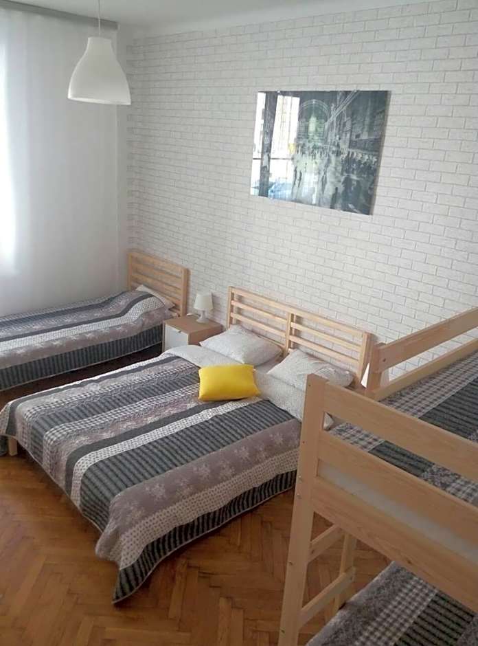 Lorf Hostel&Apartments