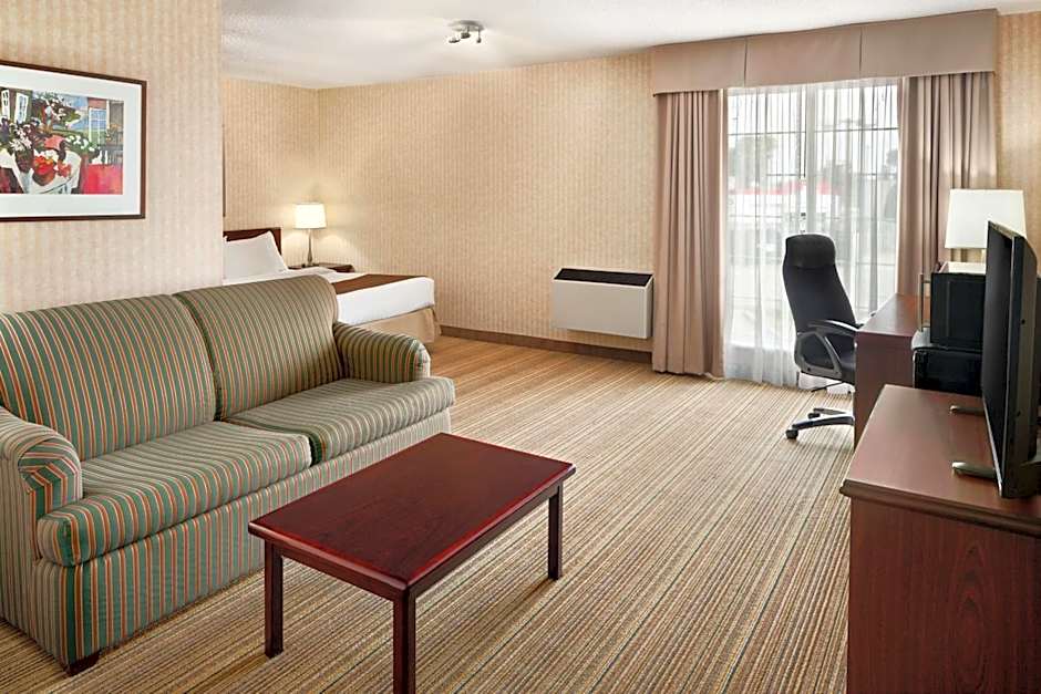 Days Inn by Wyndham Brantford
