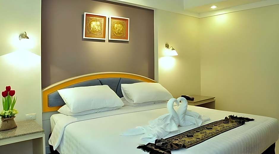Tonkoon Hotel
