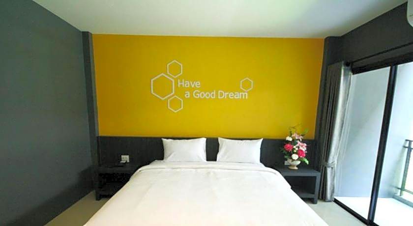Seven bee boutique hotel