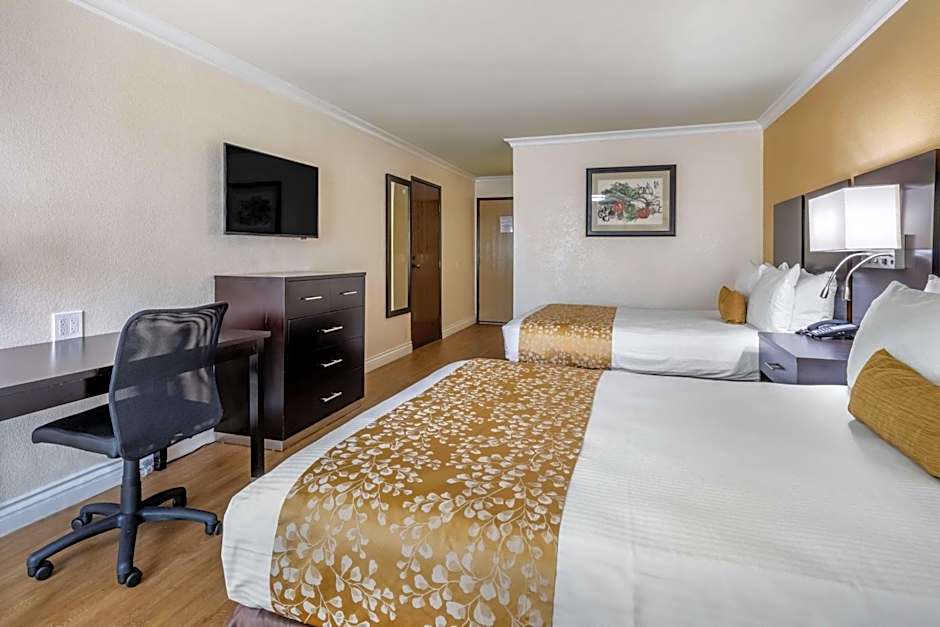 Best Western Plus South Bay Hotel