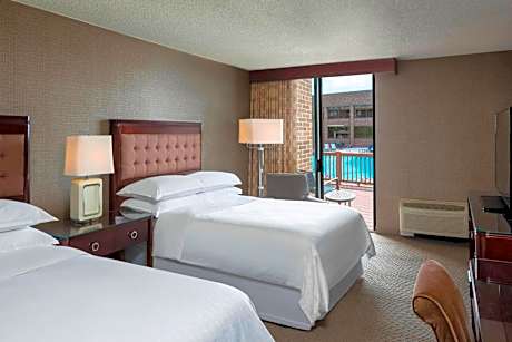 Two Double Beds with Poolview