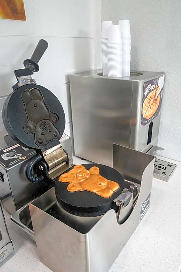 Twin Mountain Inn & Suites